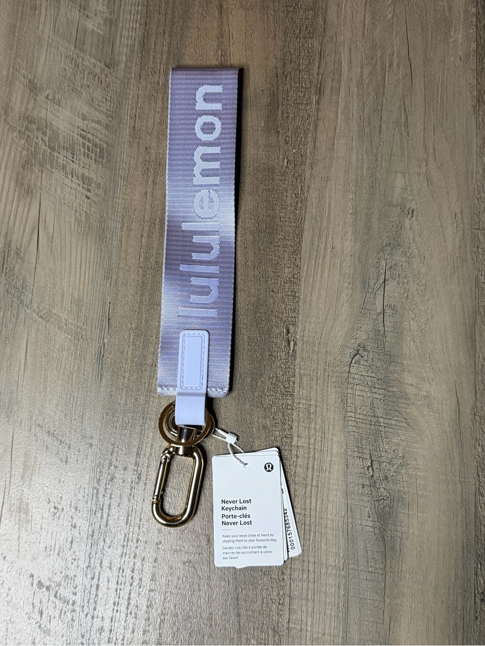 RARE NWT Lululemon Never Lost Keychain w/ Gold Hardware *Serene blue/dusty lilac